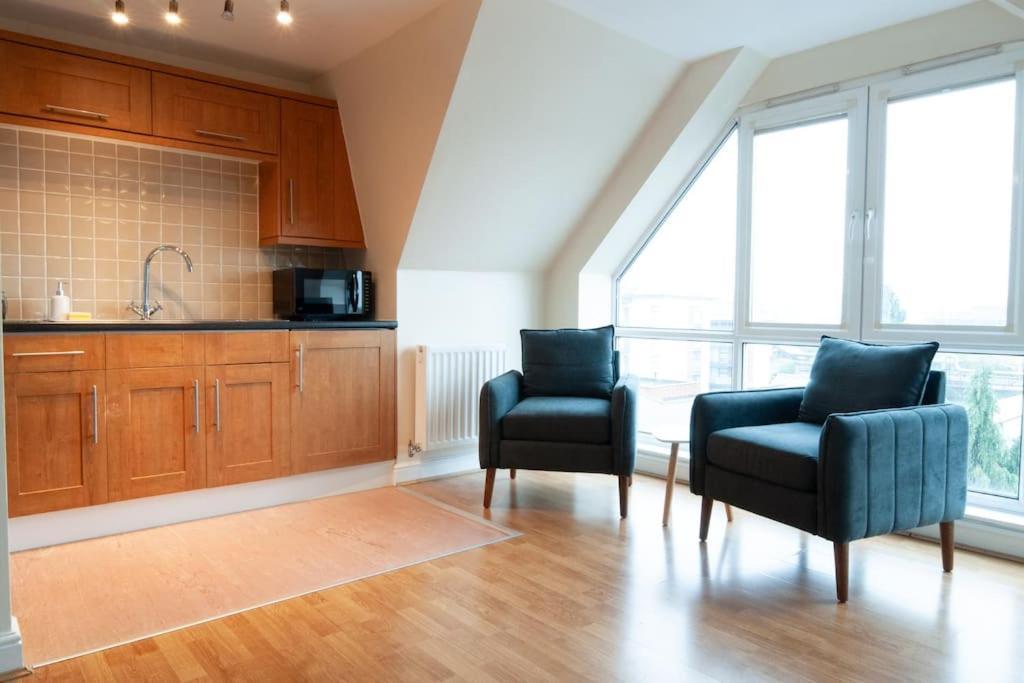 *New* 2-Bed Modern Apartment Burton-upon-Trent Extérieur photo